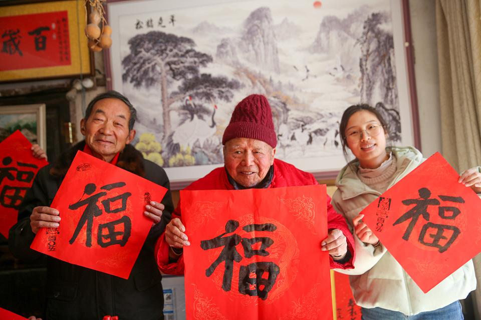 江苏发布老龄事业发展报告：去年全省百岁老人达8811人