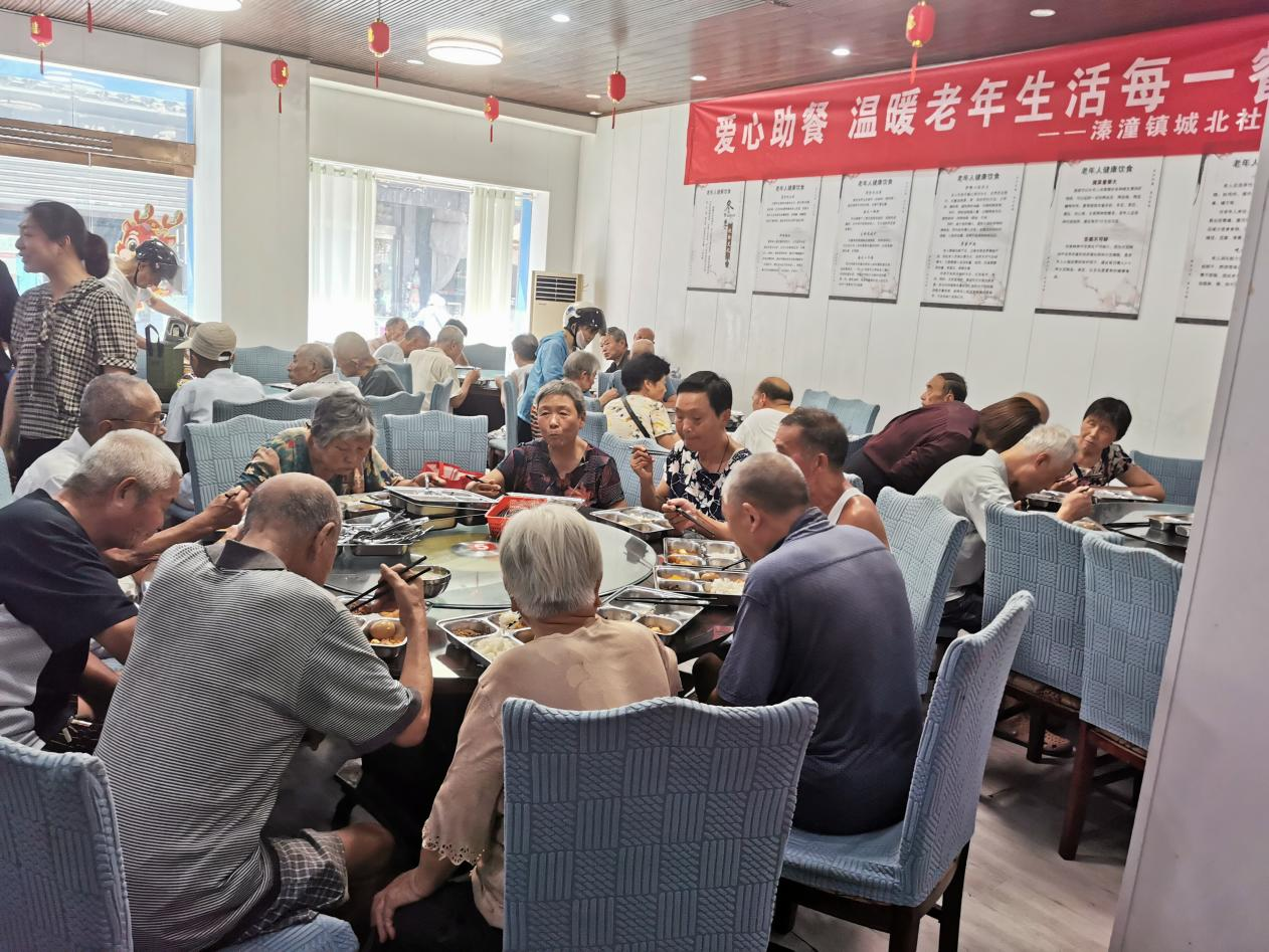 泰州市姜堰区溱潼镇：从“舌尖”到“心间” 答好老年人助餐的民生答卷